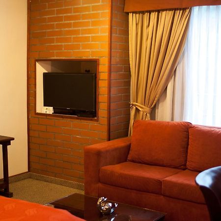 Apartaestudios Los Andes 보고타 외부 사진